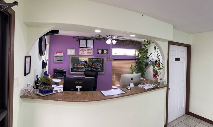 Eagle Pass Hotel | Country Hill Inn and Suites
