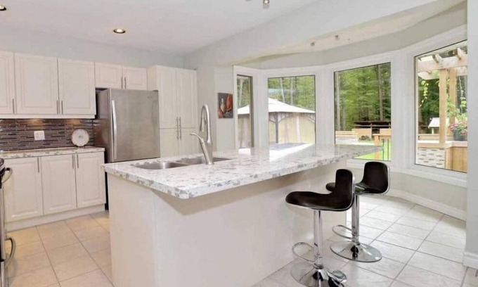 Durham Region Cottage | Country Home in a Forest!