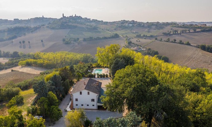 Monte San Pietrangeli Bed & Breakfast | Country House Le Marche