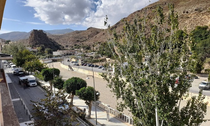 Macael House | Country House 'Bulevar' with Mountain View, Wi-Fi and Air Conditioning