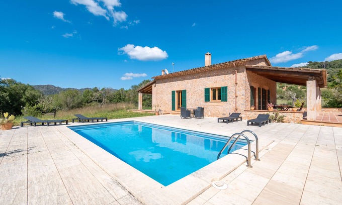 Sant Llorenc des Cardassar Villa | Country House 'Can Mandai' with Mountain View, Wi-Fi and Air Conditioning