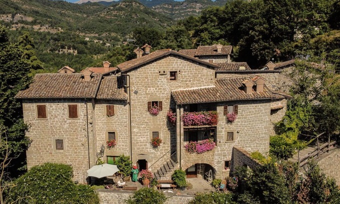 Roccafluvione Other | Country House/Farm House in Forcella with 2 bedrooms sleeps 5