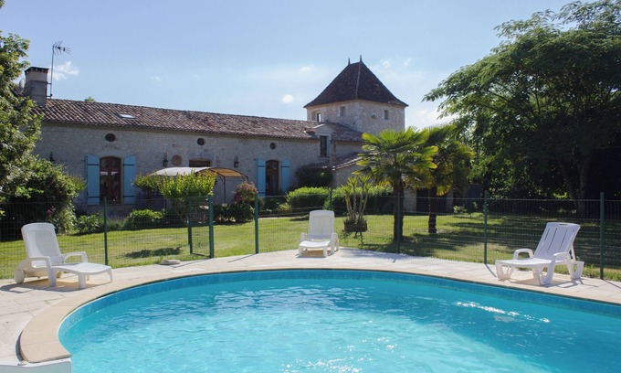 Monestier House | Country house in greenery and calm private pool spa terrace