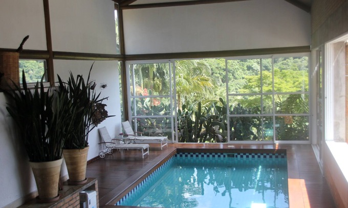 Cotia Cottage | Country House Lodging Leisure Corporate Meetings