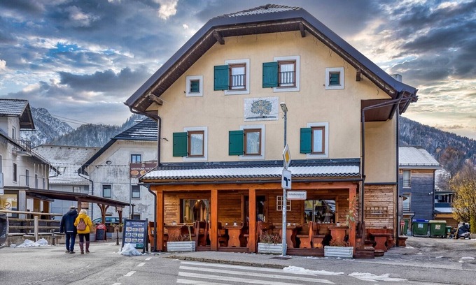 Kranjska Gora Apartment | Country House Viktor/Two-Bedroom Apartment A1