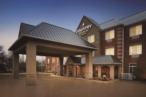 Valparaiso Hotel | Country Inn & Suites by Radisson, Valparaiso, IN