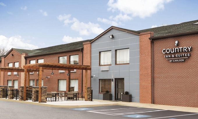 Dahlgren Hotel | Country Inn & Suites by Radisson, Dahlgren-King George, VA