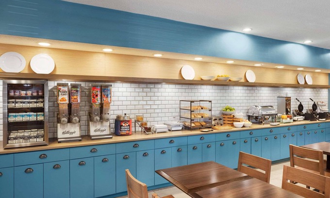 Northeast Columbus Hotel | Country Inn & Suites by Radisson, Columbus Airport, OH