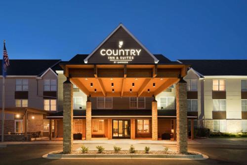 Plymouth Hotel | Country Inn & Suites by Radisson, Minneapolis West, MN