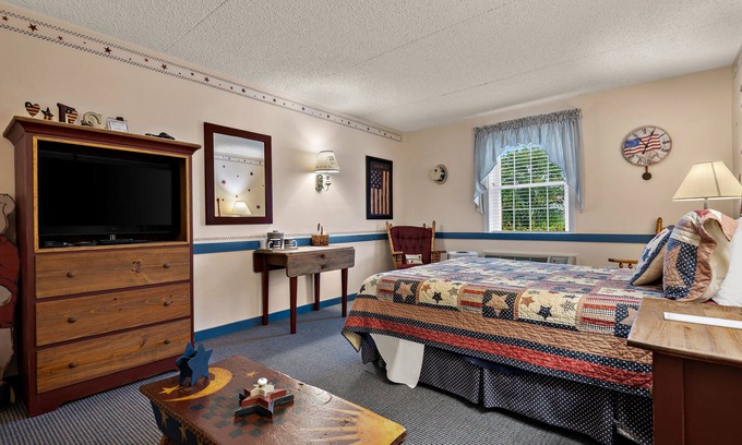 Witmer Hotel | Country Living Inn