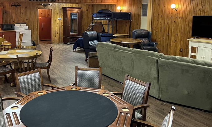 Lubbock House | Country Lodge, fire pit, hunters welcome, pets welcome, trailer parking