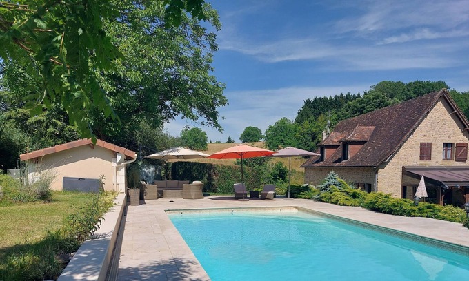 Corgnac-sur-l'Isle House | Country property with heated swimming pool in Périgord Vert