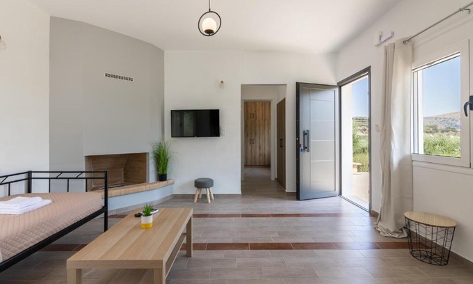 Malevizi Villa | Country Villa Ifigeneia