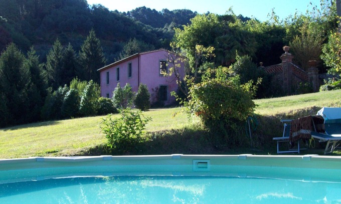 Nocchi Villa | Country villa with private garden and swimming pool. It has 6 beds