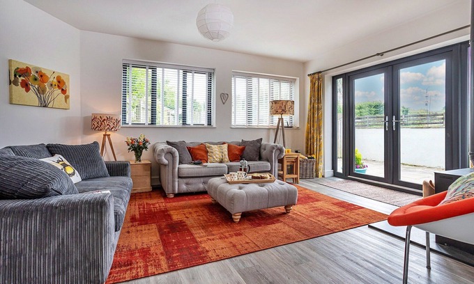 Welton Cottage | Countryside cottage near Rosley, No deposit