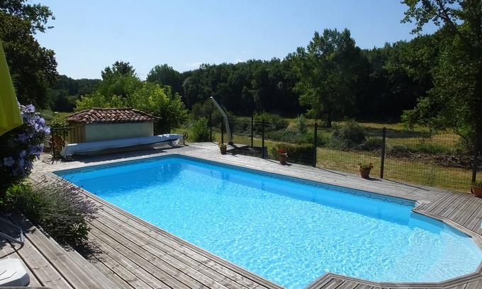 Chalais Cottage | Countryside gite with 5 bedrooms and pool, short drive from Chalais, 2 terraces