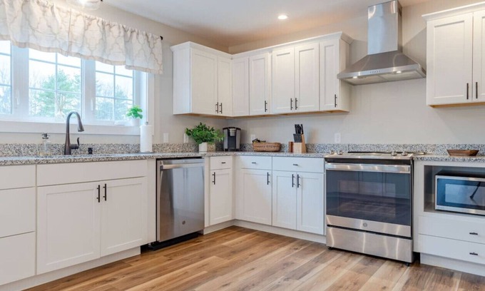 Gorham Apartment | Countryside Oasis: Charming 1BR Farmhouse Getaway