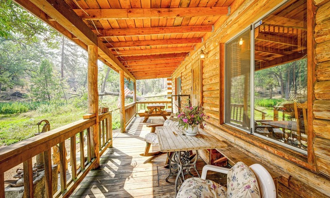 Badger Cottage | Countryside Views: Family-friendly Badger Cabin
