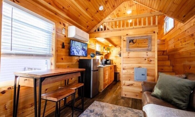 Sevierville Cabin | Couples Refuge by Ghosal Luxury Lodging