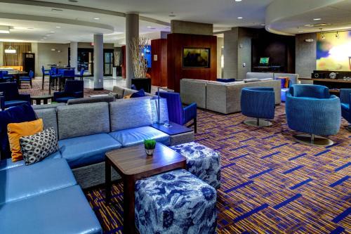 East Point Hotel | Courtyard Atlanta Airport West