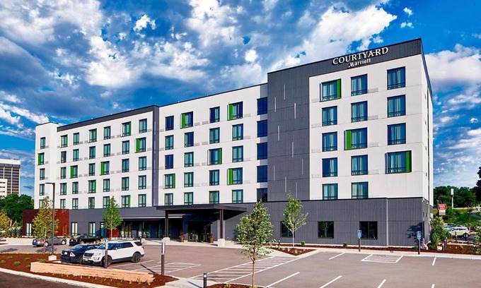 Woodbury Hotel | Courtyard by Marriott Minneapolis West