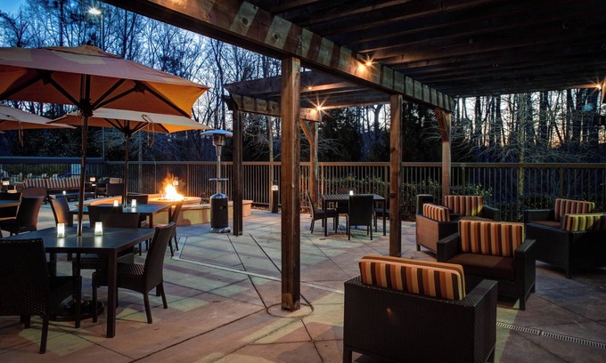 East Point Hotel | Courtyard by Marriott Atlanta Airport West
