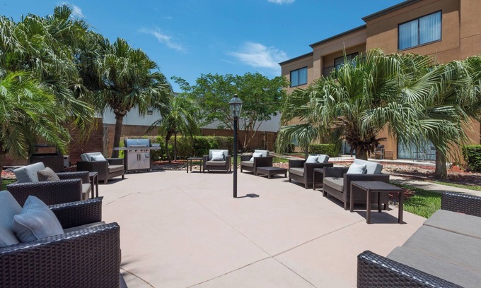 Harlingen Hotel | Courtyard by Marriott Harlingen
