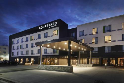 Jackson Hotel | Courtyard by Marriott Jackson