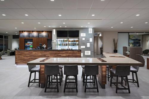 Madison Hotel | Courtyard by Marriott Jackson Madison