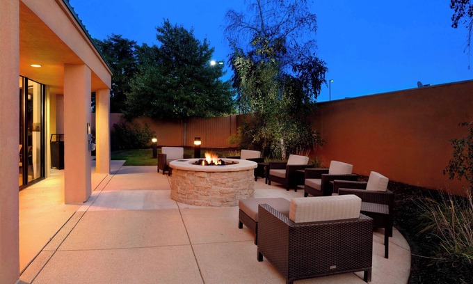 Kokomo Hotel | Courtyard by Marriott Kokomo