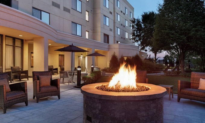 Witmer Hotel | Courtyard by Marriott Lancaster