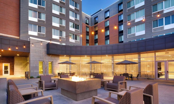 Downtown Lincoln Hotel | Courtyard by Marriott Lincoln Downtown