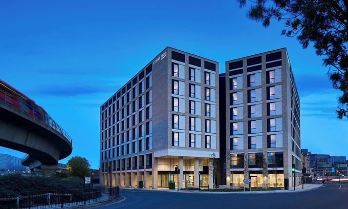 Royal Docks Hotel | Courtyard by Marriott London City Airport