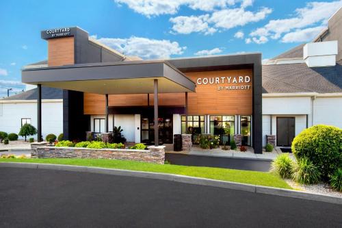 Orange Hotel | Courtyard by Marriott New Haven Orange