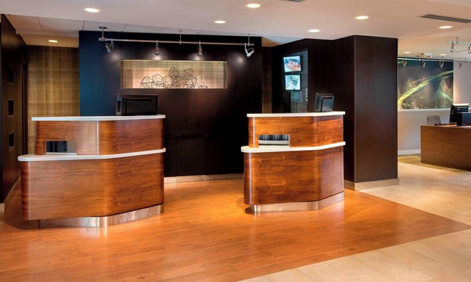 Norwalk Hotel | Courtyard by Marriott Norwalk