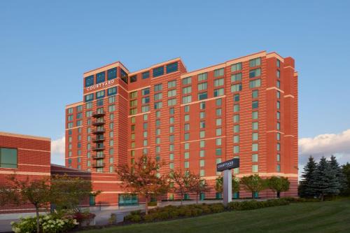 Ottawa Division Hotel | Courtyard by Marriott Ottawa East