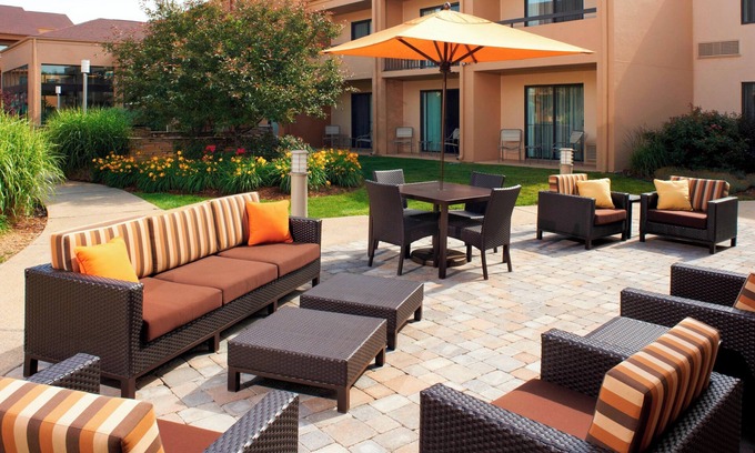 Rockford Hotel | Courtyard by Marriott Rockford