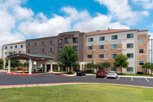 Far North Central Hotel | Courtyard by Marriott San Antonio North Stone Oak At Legacy