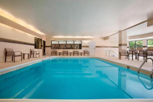Springfield Hotel | Courtyard by Marriott Springfield