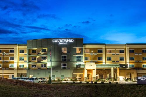 Somerset Hotel | Courtyard by Marriott Somerset
