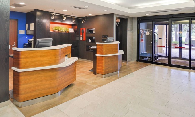 Bearss Plaza Hotel | Courtyard by Marriott Tampa North/I-75 Fletcher