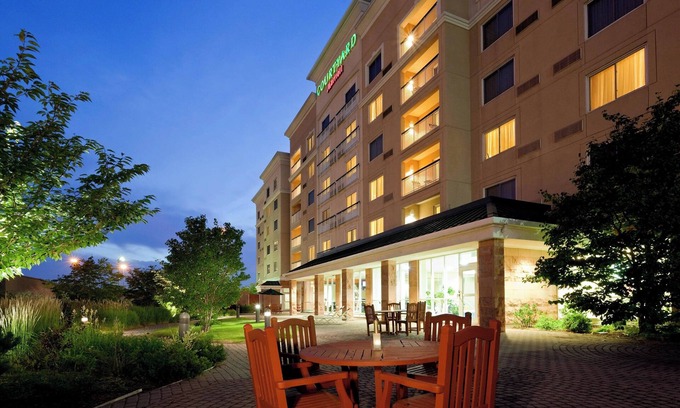 Thornhill Hotel | Courtyard by Marriott Toronto Markham