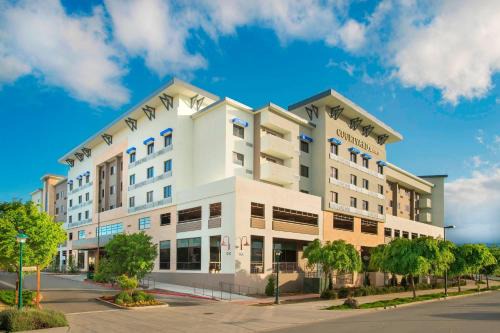 Redwood City Hotel | Courtyard by Marriott Redwood City