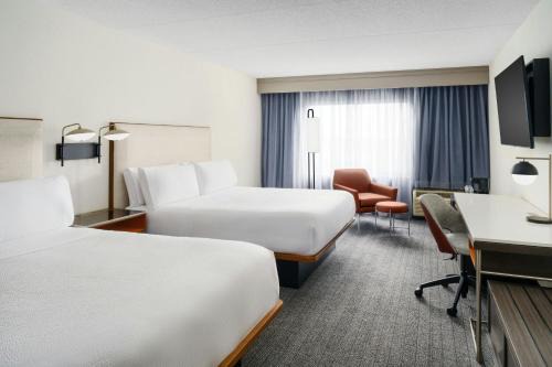 Bedford Park Hotel | Courtyard Chicago Midway Airport