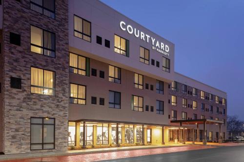 Mason Hotel | Courtyard Cincinnati Mason