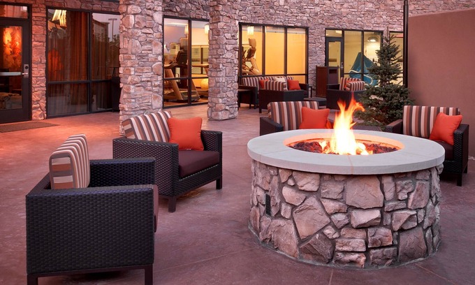 Lehi Hotel | Courtyard Lehi at Thanksgiving Point