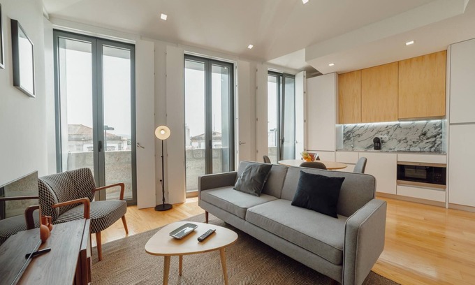 Campanha Apartment | Courtyard Oporto Design Apartment F