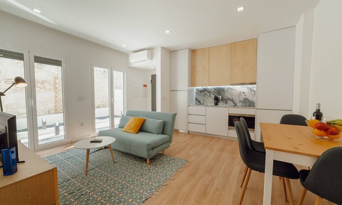 Campanha Apartment | COURTYARD OPORTO DESIGN APARTMENT H