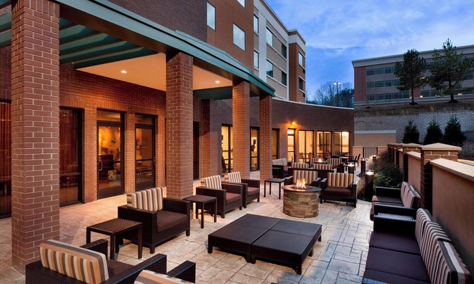 Stafford Hotel | Courtyard Stafford Quantico