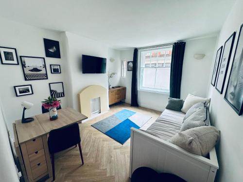 Covent Garden Apartment | Covent Garden newly renovated apartment